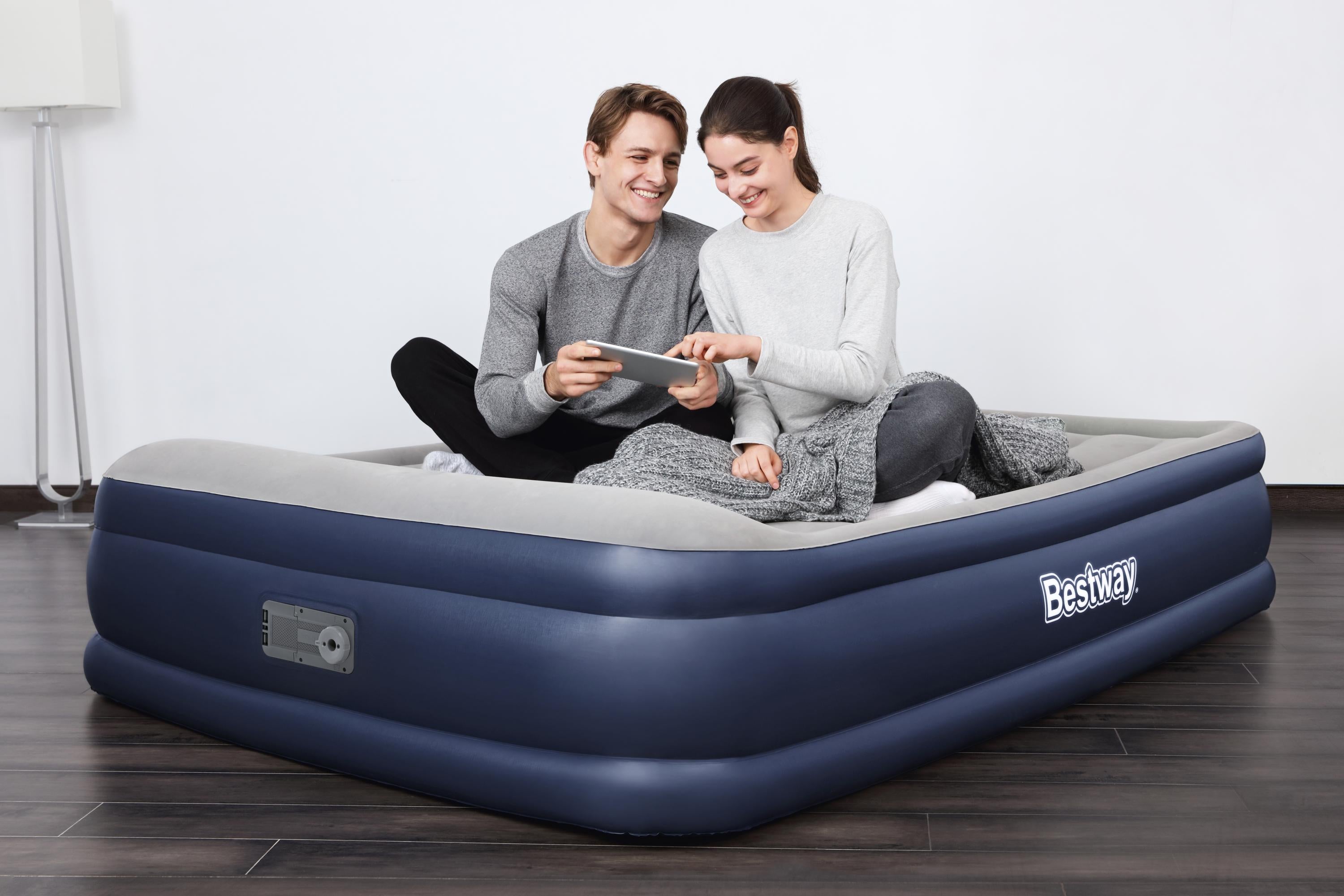 Materasso Airbed Tritech Matrimoniale gonfiabile con pompa elettrica Integrata Bestway 67630