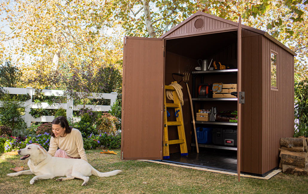 Casetta cottage in resina da giardino con struttura resistente doppio strato con rinforzi interni Darwin Keter