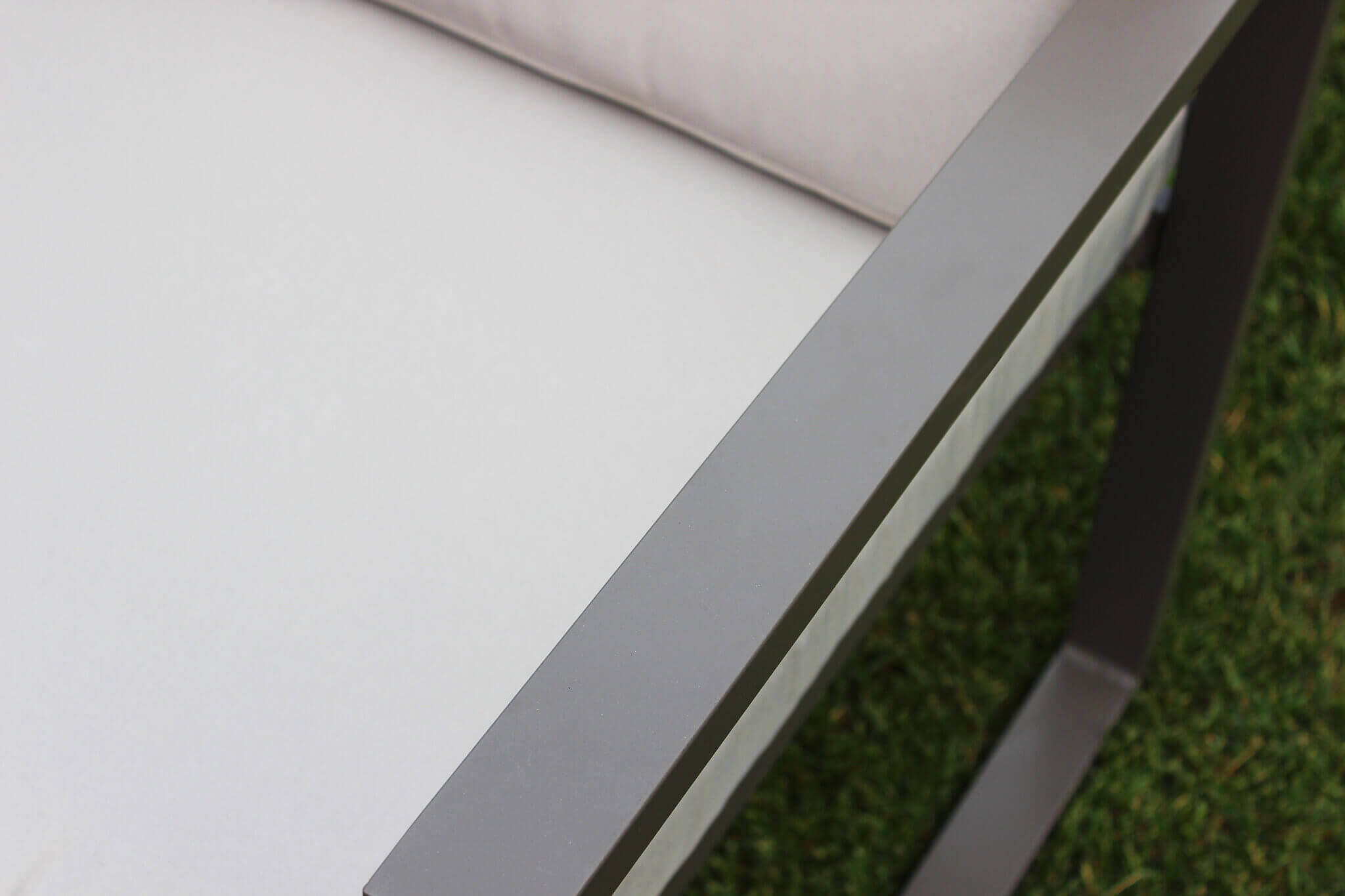 Salotto 2 posti in alluminio per esterno completo con cuscini ERMES