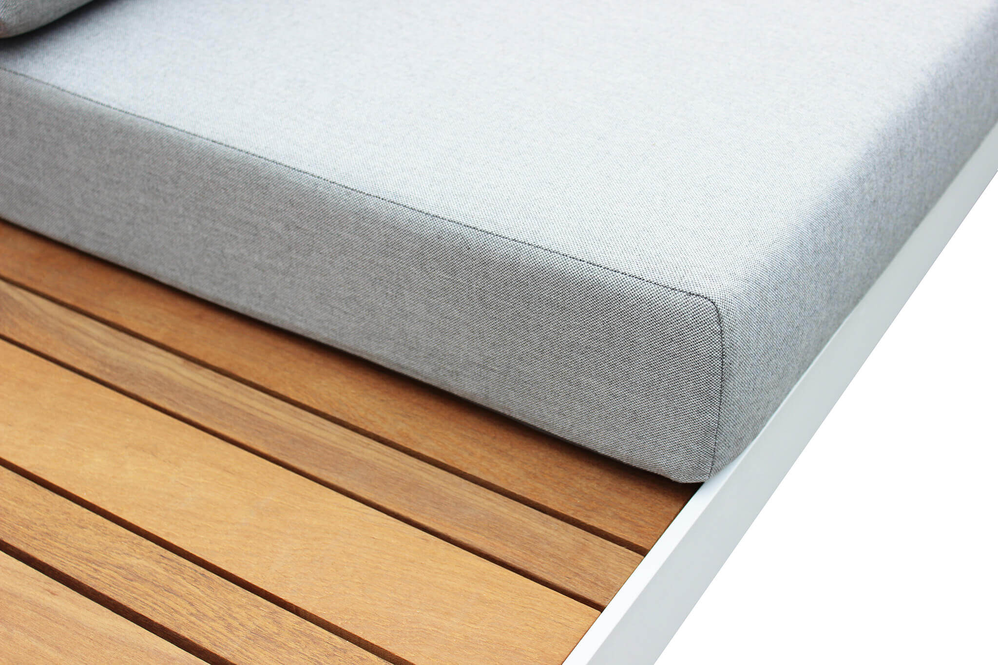 Set salotto angolare in alluminio e teak per esterno con tavolino e cusc
