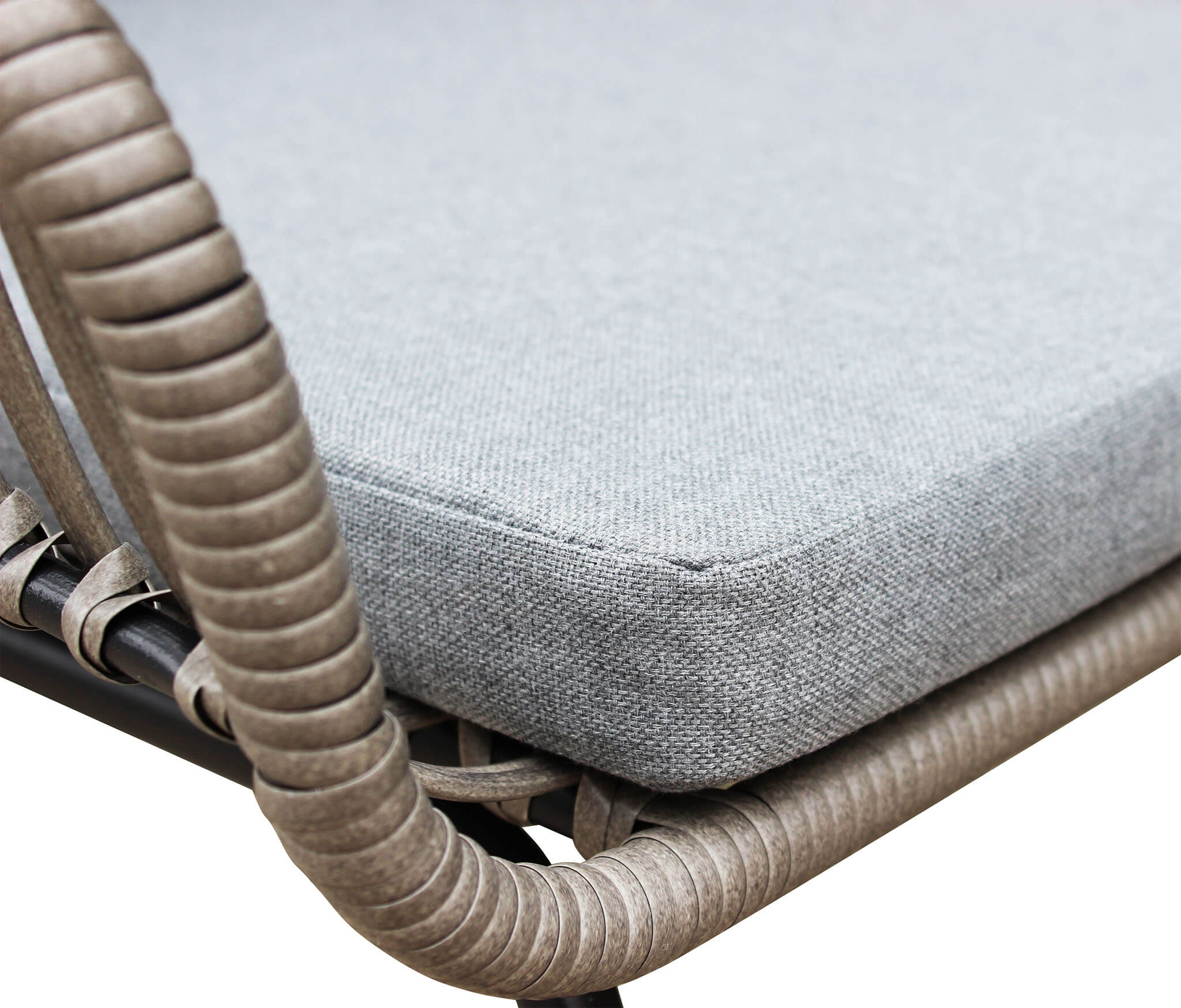 Salotto in metallo con cuscini per esterno KENYA