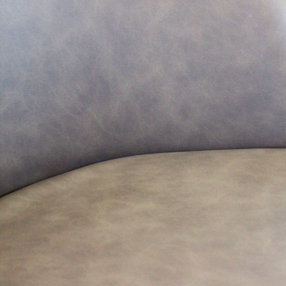 Sedia poltrona da interno con struttura in metallo e seduta morbida rivestita in ecopelle Call Me Large