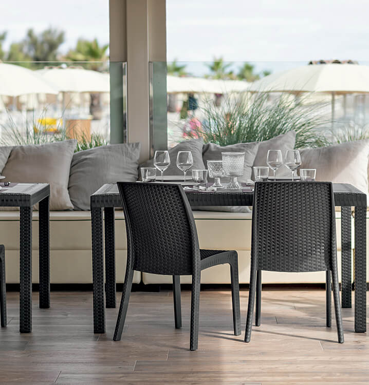 Sedia in polipropilene per esterno impilabile RICHMOND