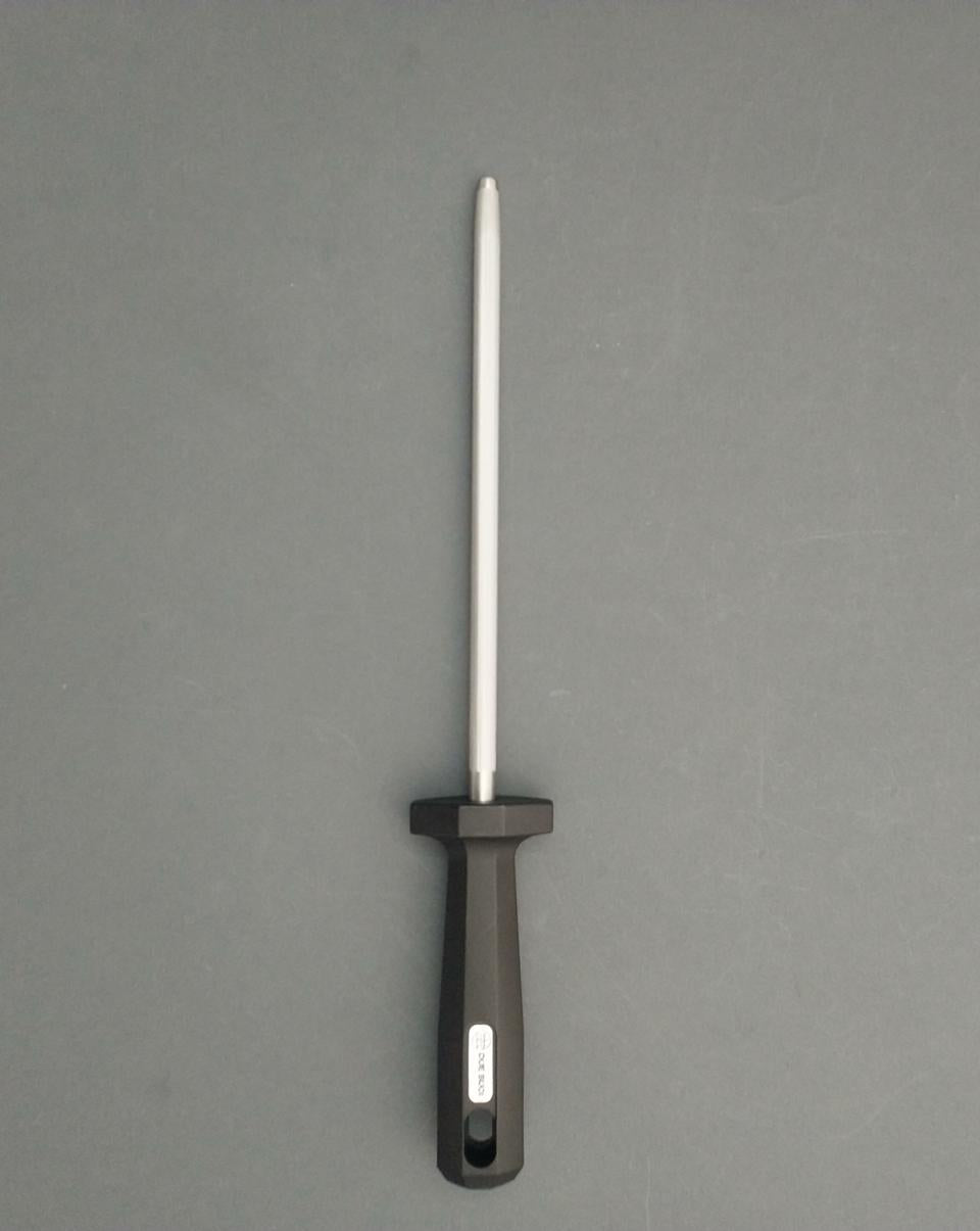 Affilatoio acciaino cromato al carbonio manico in plastica Due Buoi 671