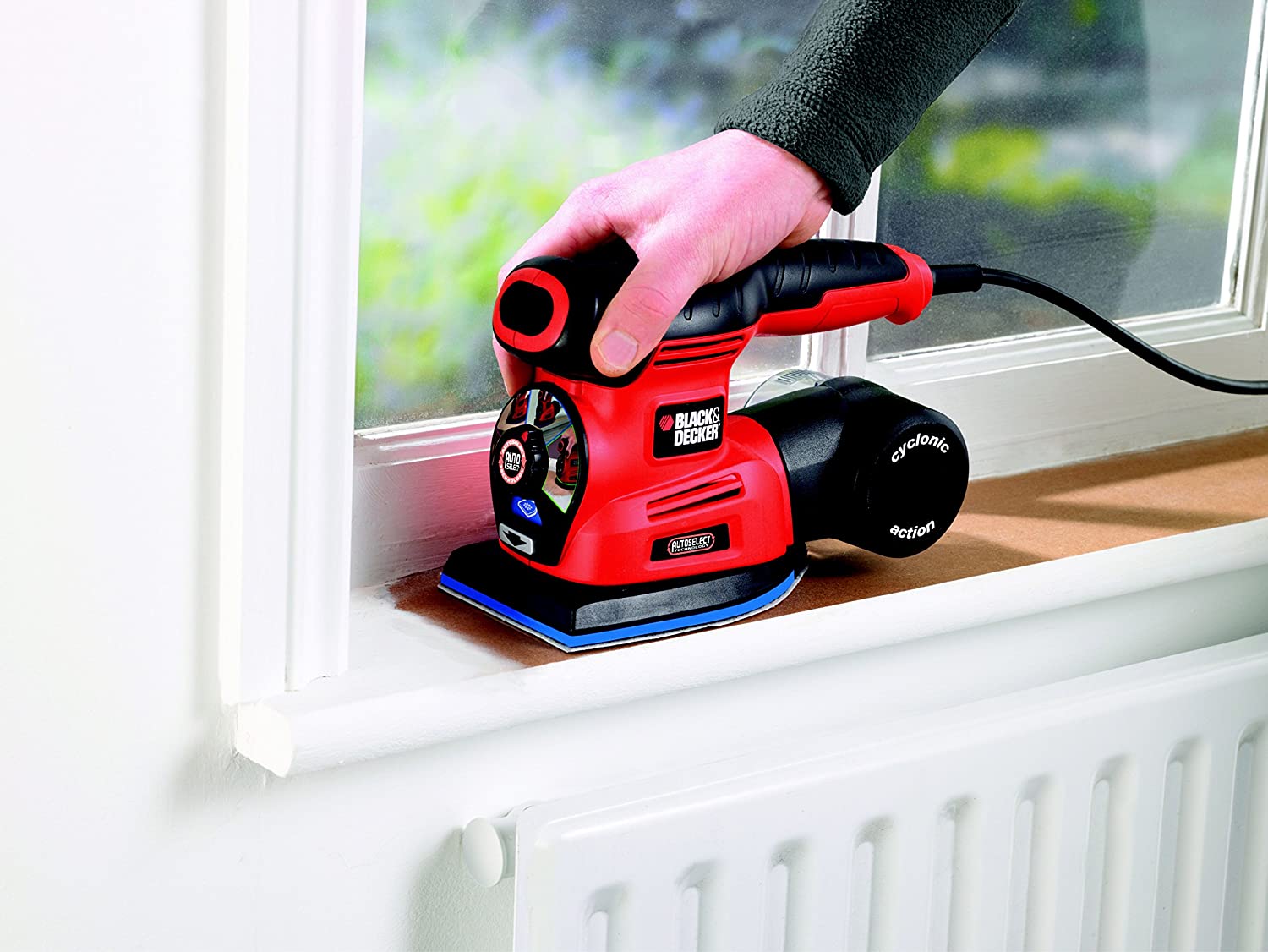 Multilevigatrice 4 in 1 Autoselect con piastra per persiane BLACK+DECKER KA280LK