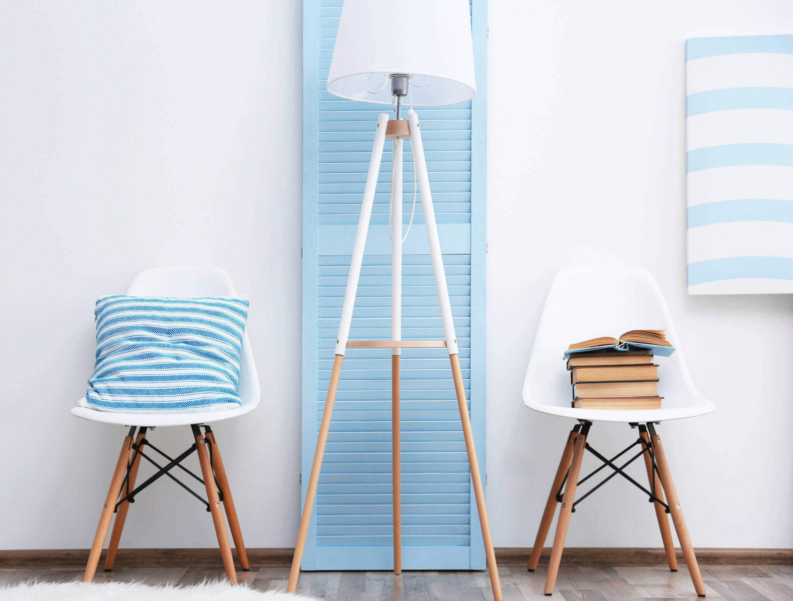 Sedia da interno in legno con seduta in ABS e tiranti in acciaio Romeo